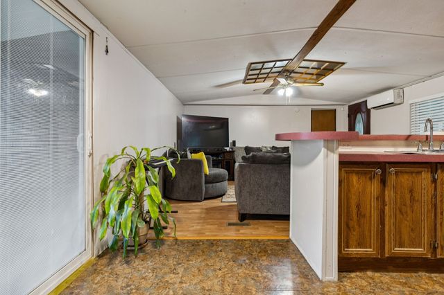 613 Sycamore Ln, La Vergne, TN 37086