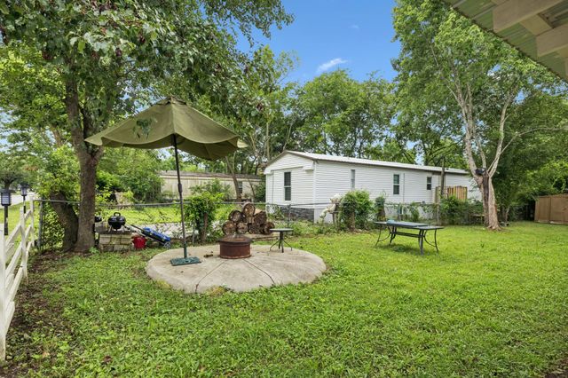 613 Sycamore Ln, La Vergne, TN 37086