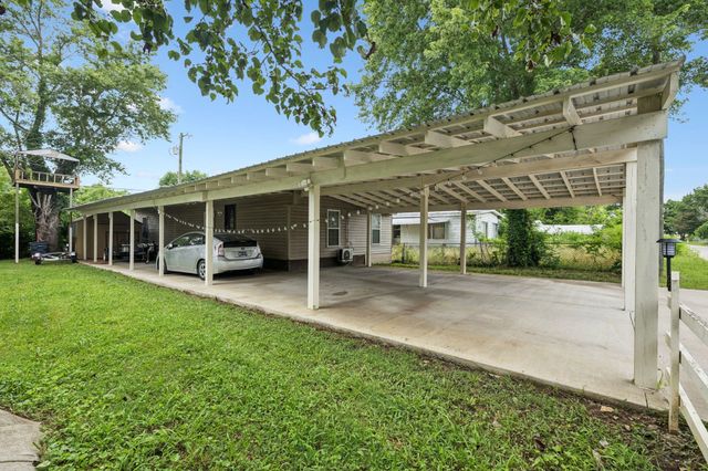 613 Sycamore Ln, La Vergne, TN 37086