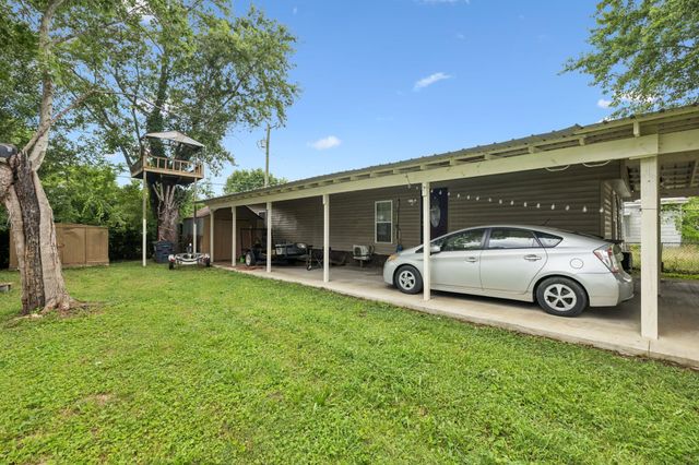 613 Sycamore Ln, La Vergne, TN 37086