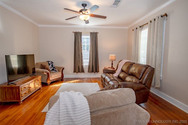 709 NE 2nd, Antlers, OK 74523