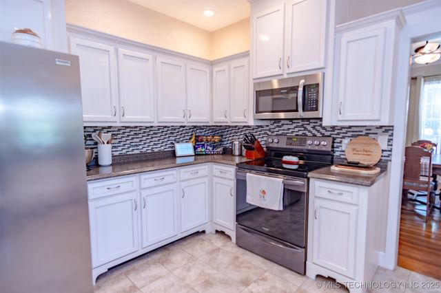 709 NE 2nd, Antlers, OK 74523