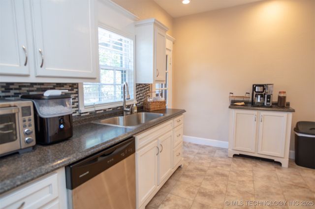 709 NE 2nd, Antlers, OK 74523