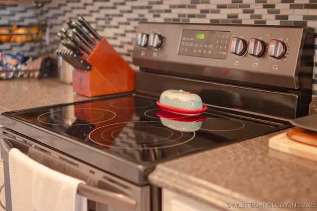 709 NE 2nd, Antlers, OK 74523