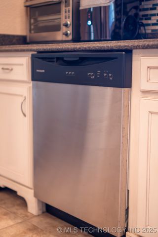 709 NE 2nd, Antlers, OK 74523