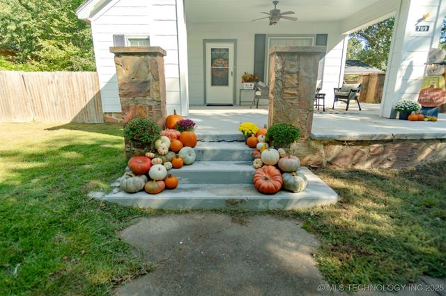 709 NE 2nd, Antlers, OK 74523