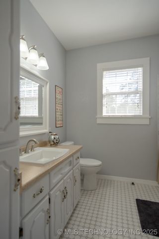 709 NE 2nd, Antlers, OK 74523