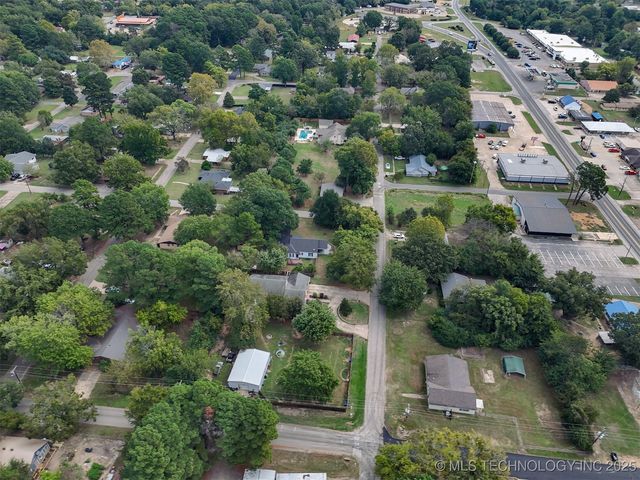 709 NE 2nd, Antlers, OK 74523