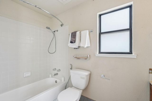 1353 Hood Rd, Sacramento, CA 95825