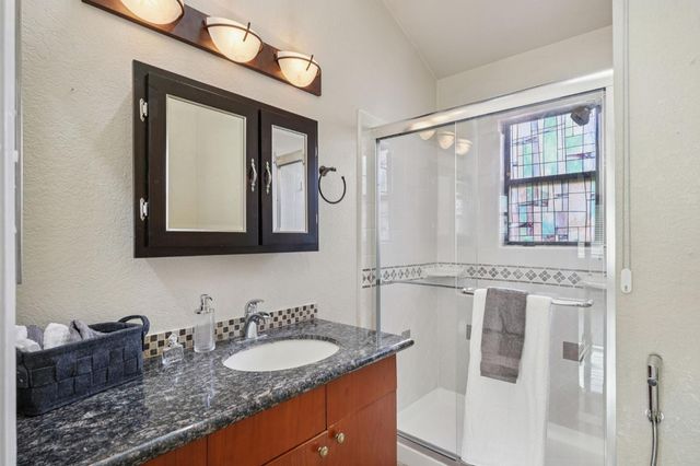 1353 Hood Rd, Sacramento, CA 95825