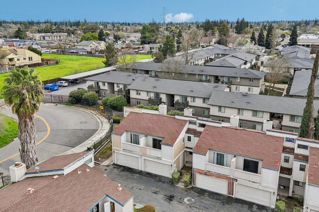 1353 Hood Rd, Sacramento, CA 95825