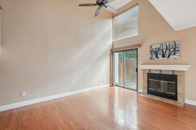 1353 Hood Rd, Sacramento, CA 95825