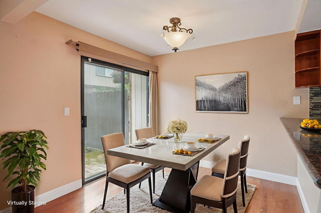 1353 Hood Rd, Sacramento, CA 95825