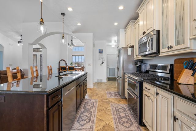 365 W LIZ'S WAY WAY, Monroe, UT 84754