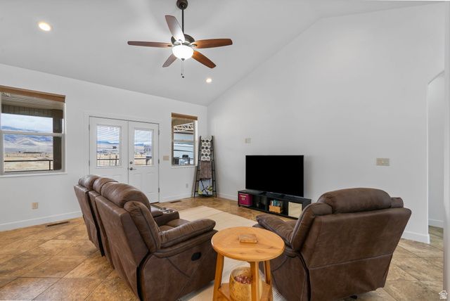 365 W LIZ'S WAY WAY, Monroe, UT 84754