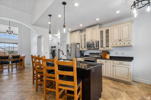 365 W LIZ'S WAY WAY, Monroe, UT 84754