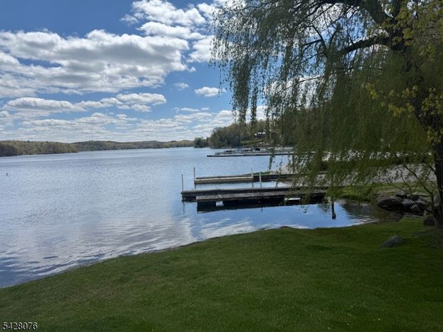 508 Terrace Dr, Vernon Twp., NJ 07422