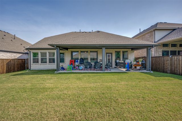 136 Nora Lane, Hickory Creek, TX 75065