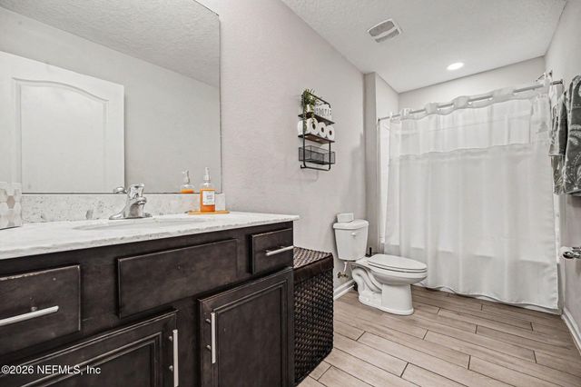 8292 CAPE FOX Drive, Jacksonville, FL 32222