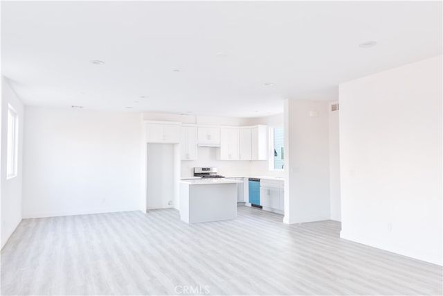 14616 Vanowen, Van Nuys, CA 91405