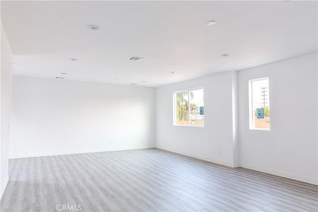 14616 Vanowen, Van Nuys, CA 91405