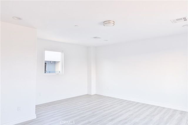 14616 Vanowen, Van Nuys, CA 91405