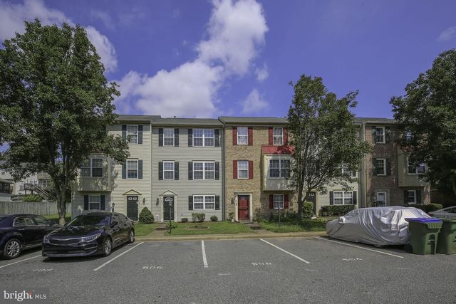 506 KENSINGTON DR, Fredericksburg, VA 22405
