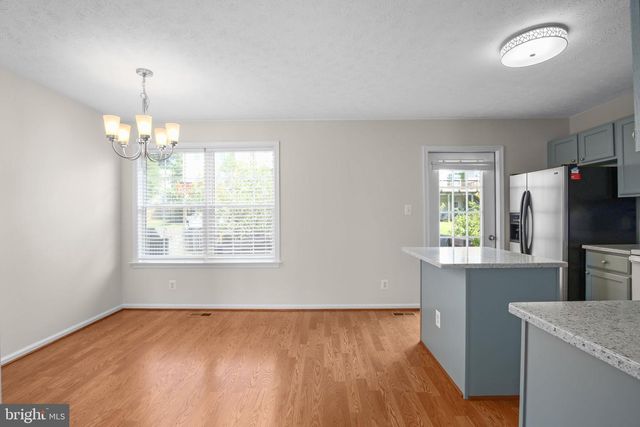 506 KENSINGTON DR, Fredericksburg, VA 22405