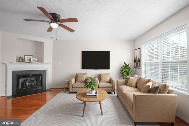 506 KENSINGTON DR, Fredericksburg, VA 22405