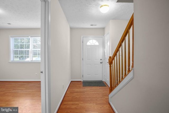 506 KENSINGTON DR, Fredericksburg, VA 22405