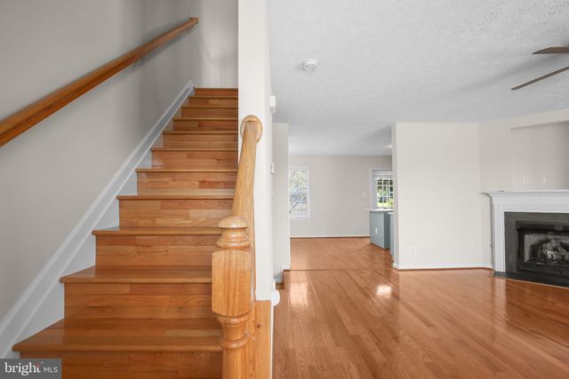 506 KENSINGTON DR, Fredericksburg, VA 22405