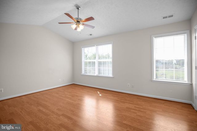 506 KENSINGTON DR, Fredericksburg, VA 22405