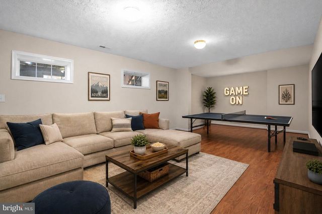 506 KENSINGTON DR, Fredericksburg, VA 22405