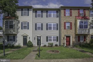 506 KENSINGTON DR, Fredericksburg, VA 22405