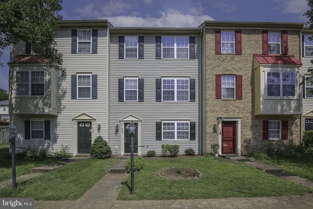 506 KENSINGTON DR, Fredericksburg, VA 22405