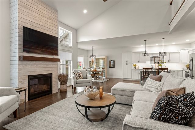 1616 Kassen Avenue, Mahomet, IL 61853