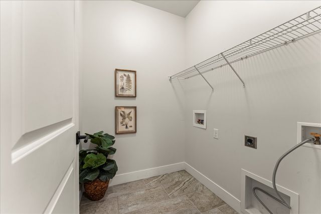 1616 Kassen Avenue, Mahomet, IL 61853