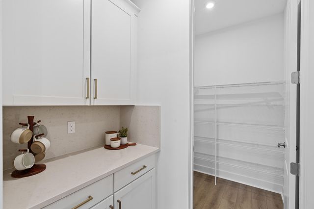 881 SW Bushel Trail, Palm City, FL 34990