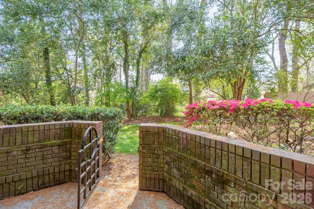 2715 Selwyn Avenue 34, Charlotte, NC 28209