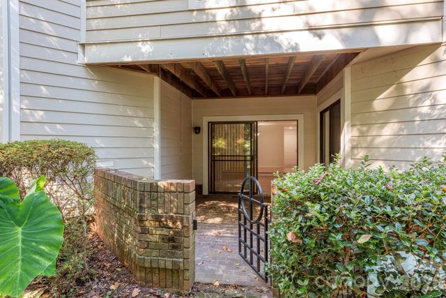 2715 Selwyn Avenue 34, Charlotte, NC 28209