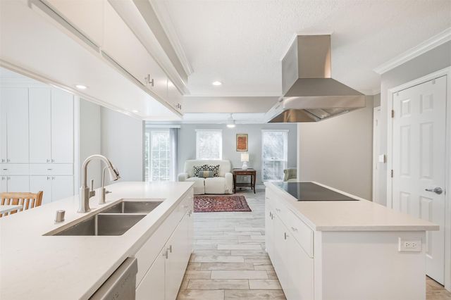 1007 Arrow Hill Road, Houston, TX 77077