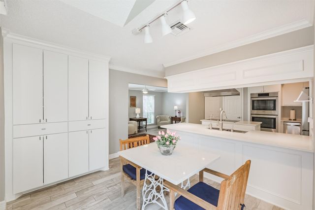 1007 Arrow Hill Road, Houston, TX 77077