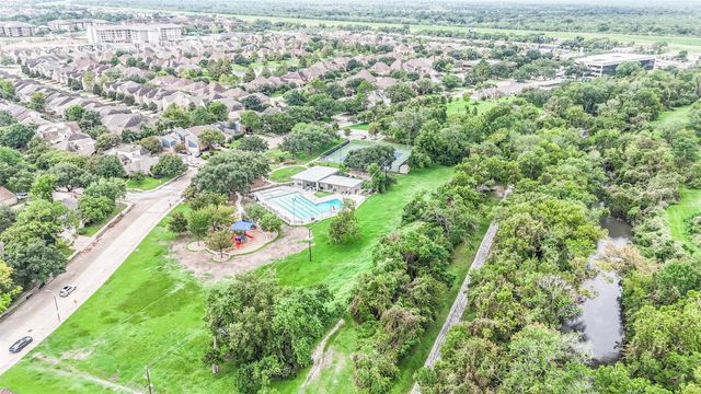 1007 Arrow Hill Road, Houston, TX 77077