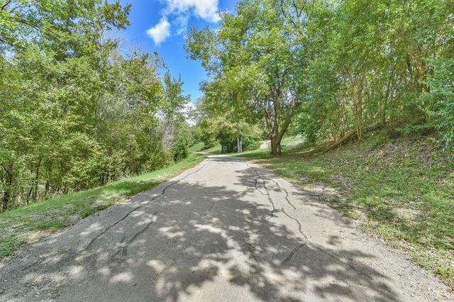 1007 Arrow Hill Road, Houston, TX 77077