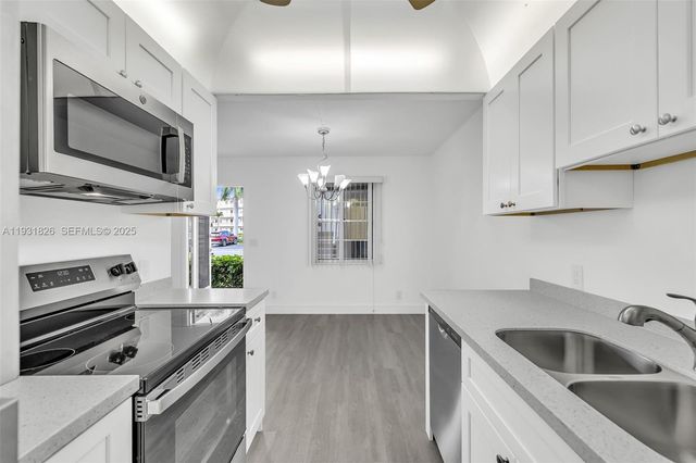 1009 Guildford A 1009, Boca Raton, FL 33434