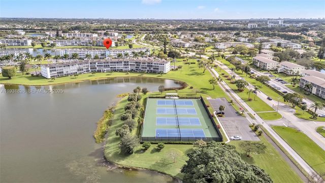 1009 Guildford A 1009, Boca Raton, FL 33434