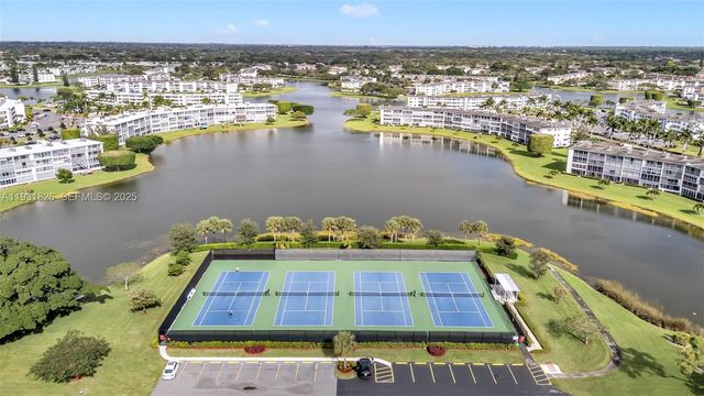 1009 Guildford A 1009, Boca Raton, FL 33434