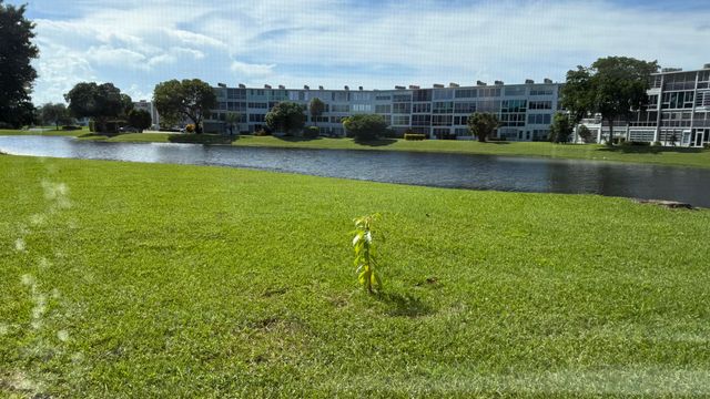1034 Farnham O 1034, Deerfield Beach, FL 33442