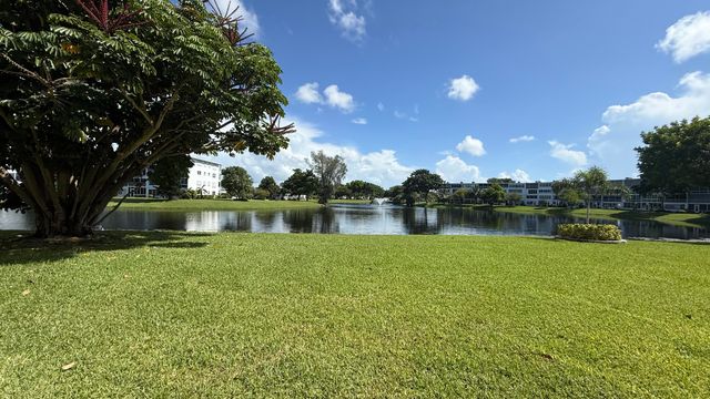 1034 Farnham O 1034, Deerfield Beach, FL 33442