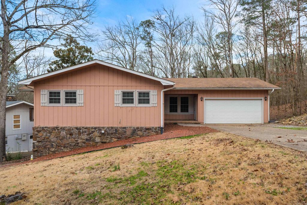 7 Marin Lane, Hot Springs Village, AR 71909